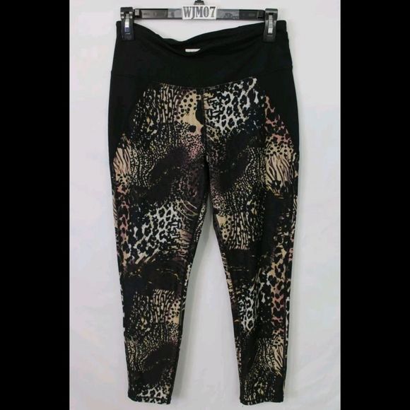 Betsey Johnson Pants - BETSEY JOHNSON WOMEN'S LEGGINGS TIGHT ANIMAL PRINT MERLOT SZ M